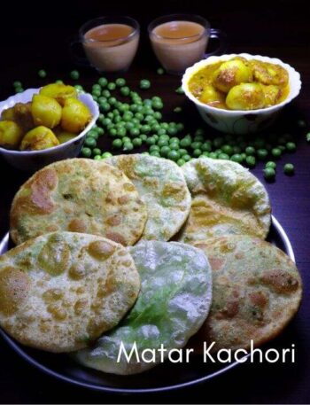 Close-up shot of golden-brown Matar Kachori